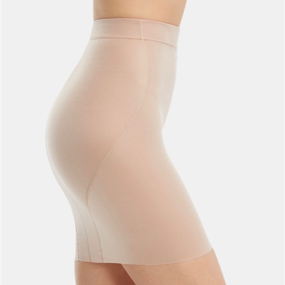 Spanx SmartGrip No-Slip Half Slip